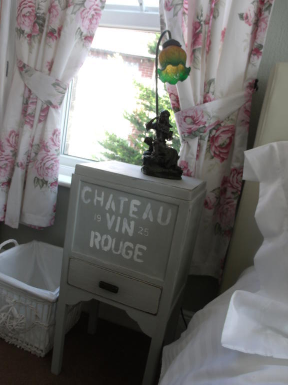 Hooray Henrys Bed and Breakfast Sheringham Eksteriør billede