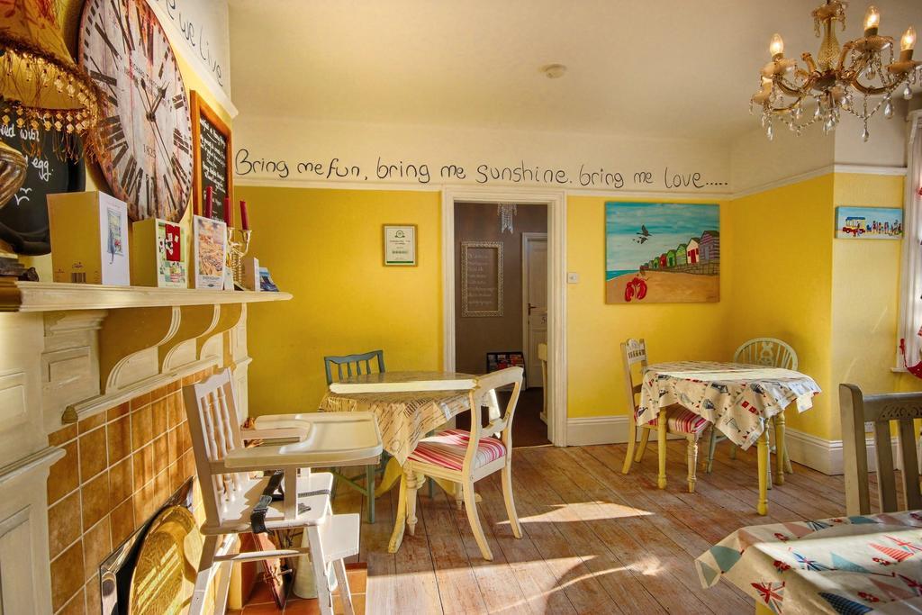 Hooray Henrys Bed and Breakfast Sheringham Eksteriør billede
