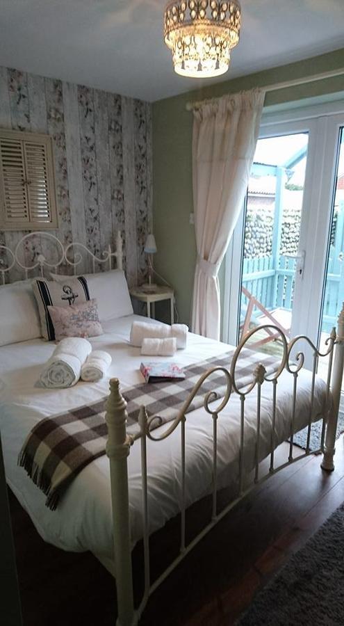 Hooray Henrys Bed and Breakfast Sheringham Eksteriør billede